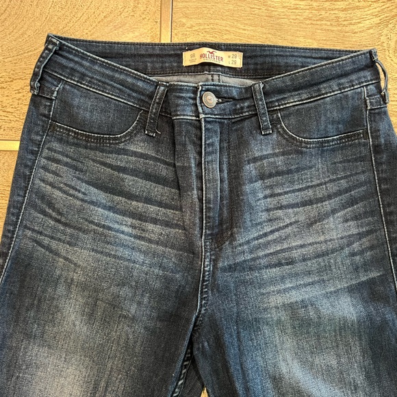 Hollister Skinny Jeans Size 9R - Picture 2 of 5